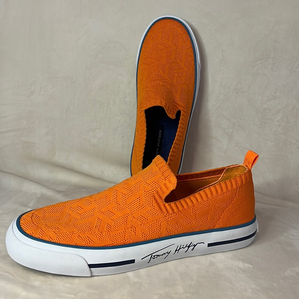 Tommy Hilfiger Gilrey Knit Slip On Sneaker Womens size 7.5